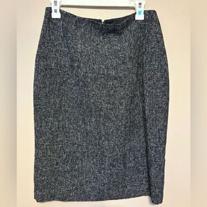 Chic Black and White Tweed Skirt